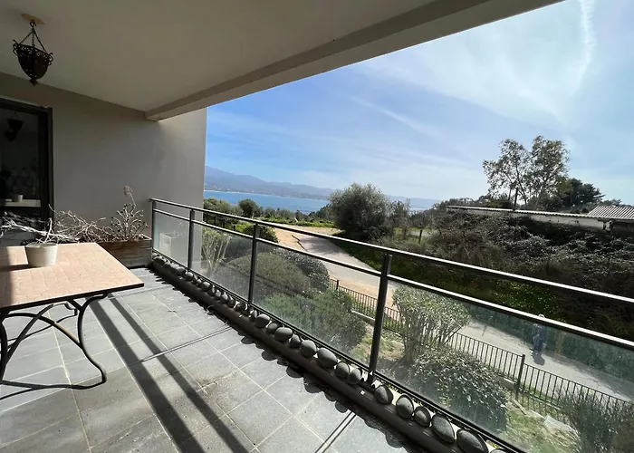 Standing 5mn A Pieds Du Ricanto Apartment *